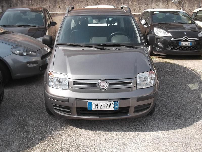 Usata Fiat Panda Dynamic 59 CV (43 kW) 2012 Grigio Utilitaria