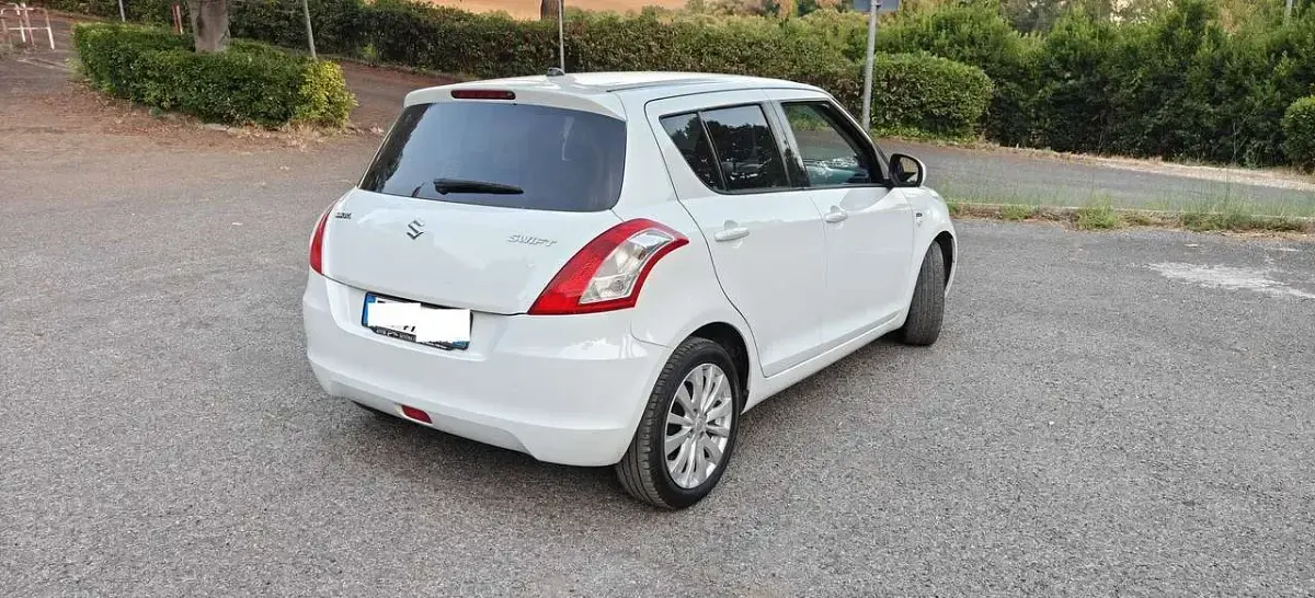 Usata Suzuki Swift GL 75 CV (55 kW) 2011 Bianco Utilitaria