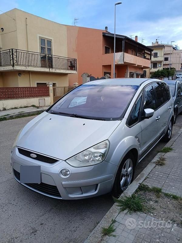 Usata Ford S-MAX 140 CV (102 kW) 2010 Grigio Monovolume