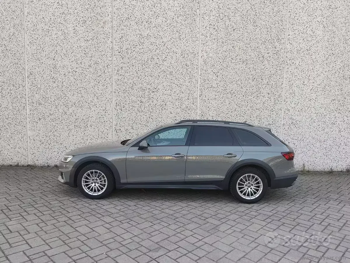 Usata Audi A4 Allroad Business 190 CV (139 kW) 2020 Grigio Station wagon