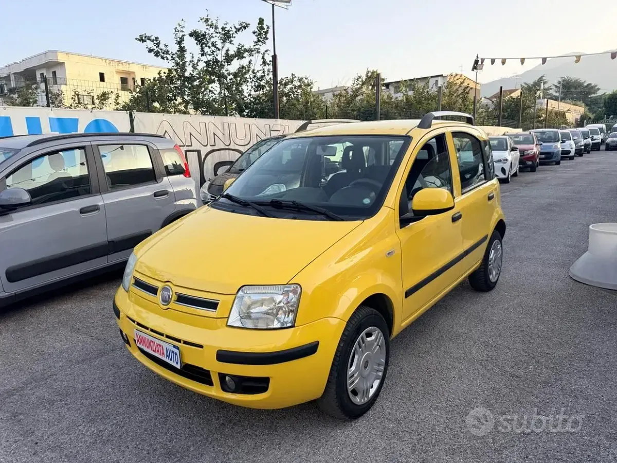 Usata Fiat Panda Dynamic 77 CV (56 kW) 2011 Giallo Utilitaria