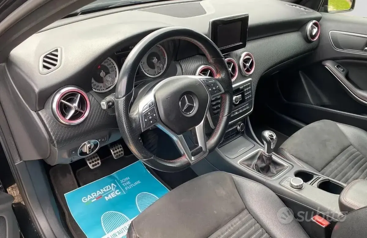 Usata Mercedes A160 109 CV (80 kW) 2019 Nero Utilitaria