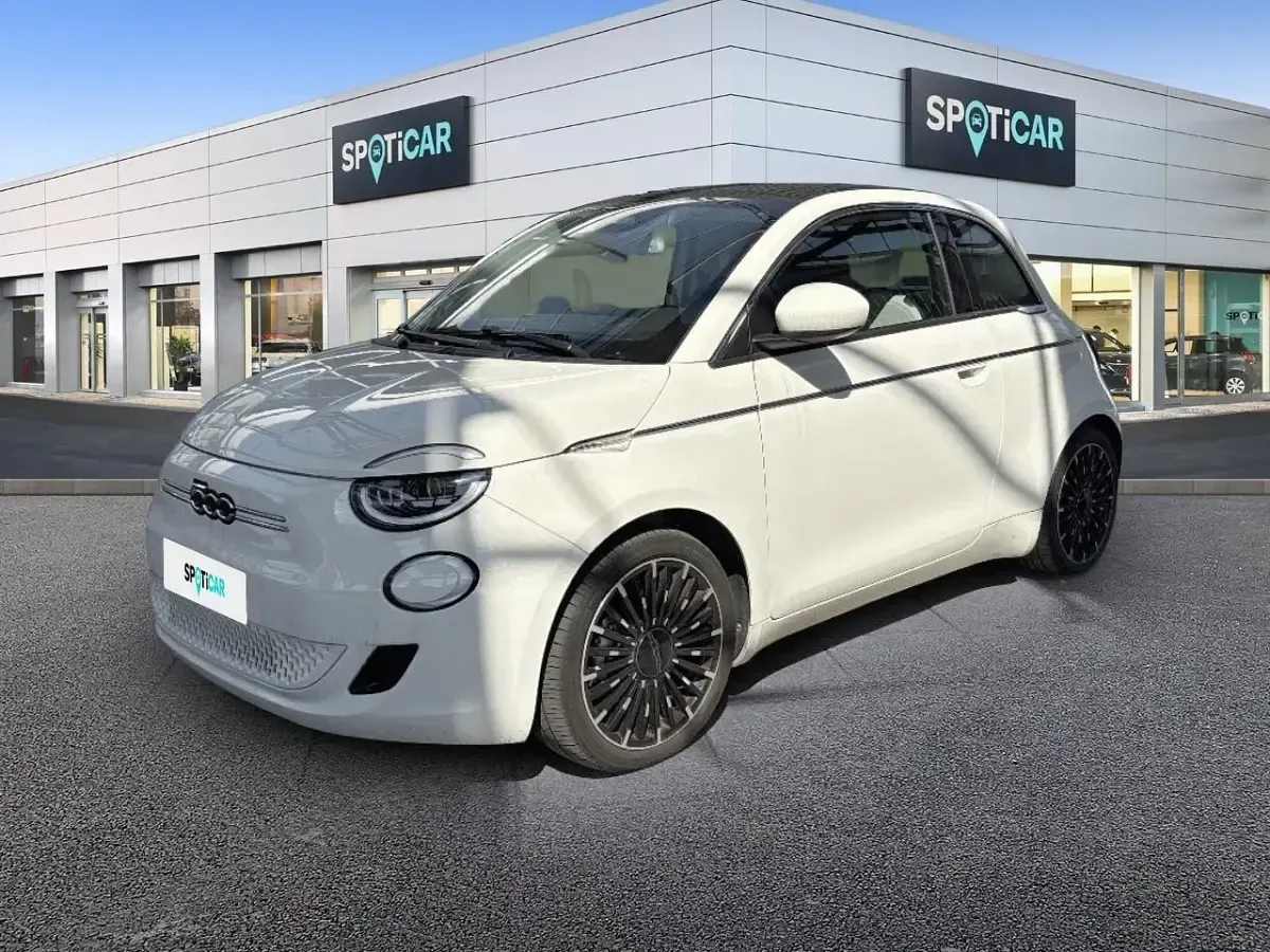 Usata Fiat 500e La Prima 86 kW (118 CV) 2023 Utilitaria