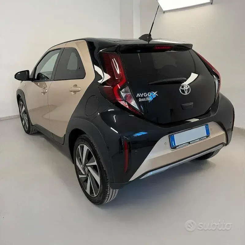 Usata Toyota Aygo X 72 CV (52 kW) 2022 SUV