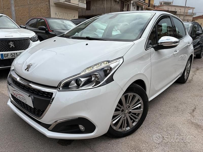 Usata Peugeot 208 S 110 CV (80 kW) 2016 Bianco Utilitaria