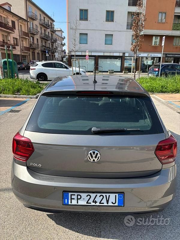 Usata VW Polo Comfortline 75 CV (55 kW) 2018 Utilitaria