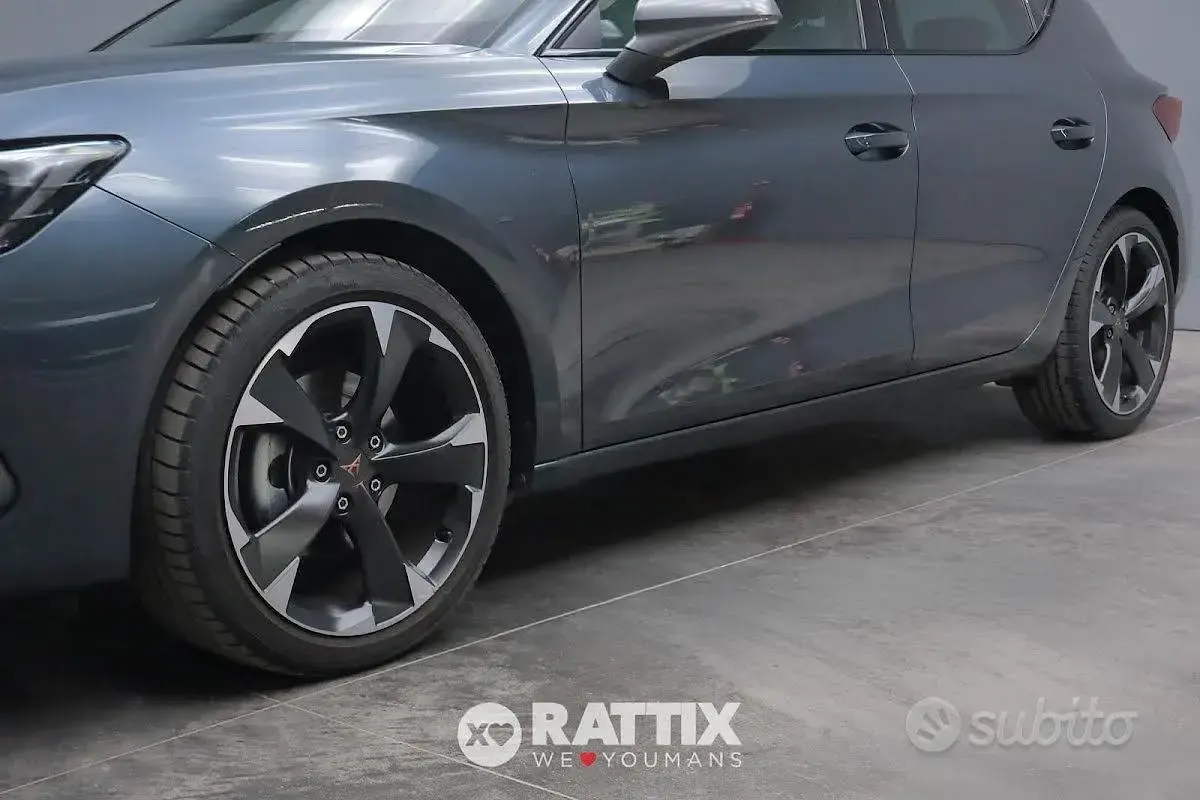 Usata Cupra Leon 150 CV (110 kW) 2025 Grigio Berlina