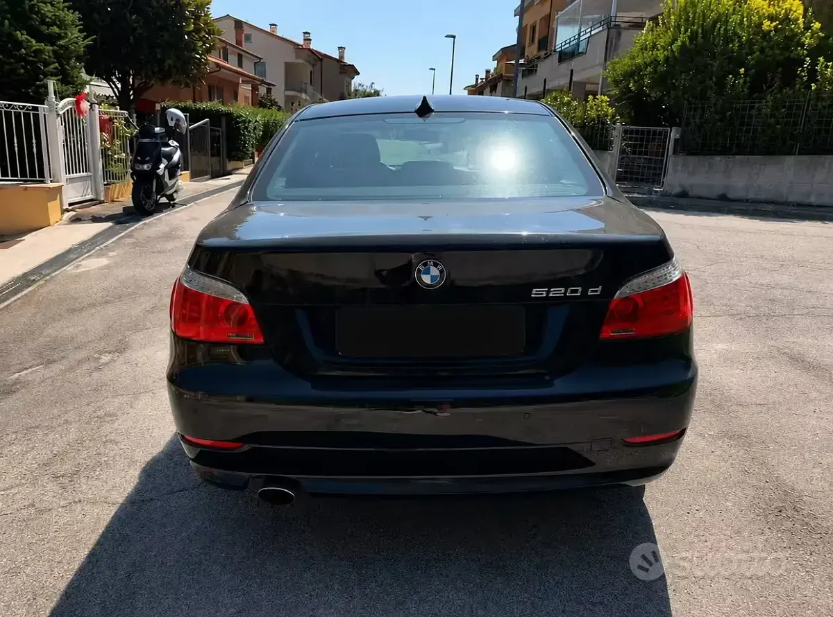 Usata BMW 520 177 CV (130 kW) 2009 Berlina