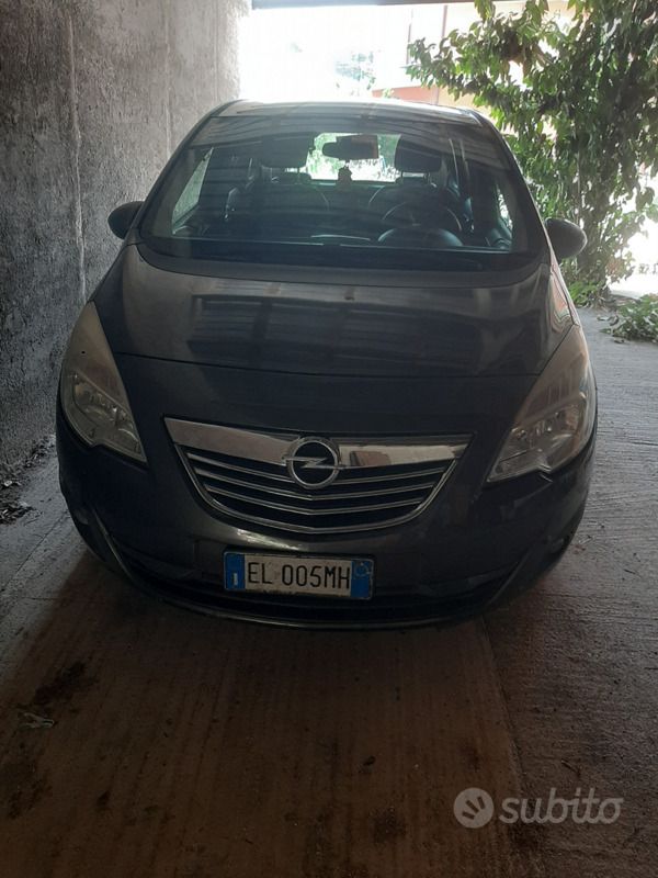 Usata Opel Meriva 101 CV (74 kW) 2012 Marrone Monovolume
