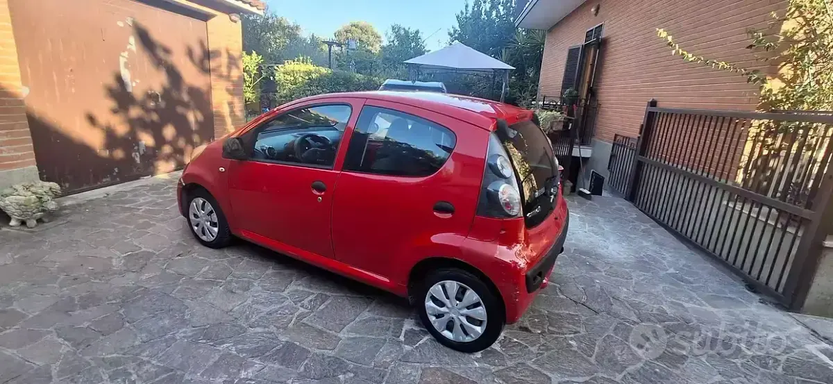 Usata Citroën C1 68 CV (50 kW) 2010 Rosso Utilitaria