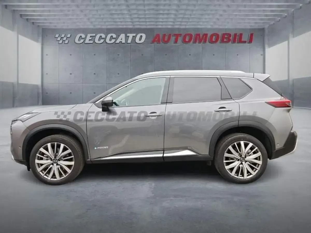 Nuova Nissan X-Trail Tekna 158 CV (116 kW) 2026 Grigio SUV
