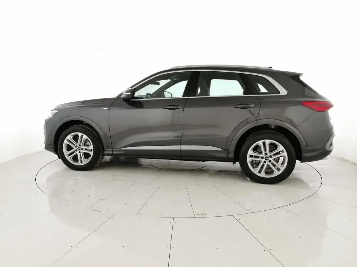 Nuova Audi Q5 S-Line 204 CV (150 kW) 2025 Nero SUV