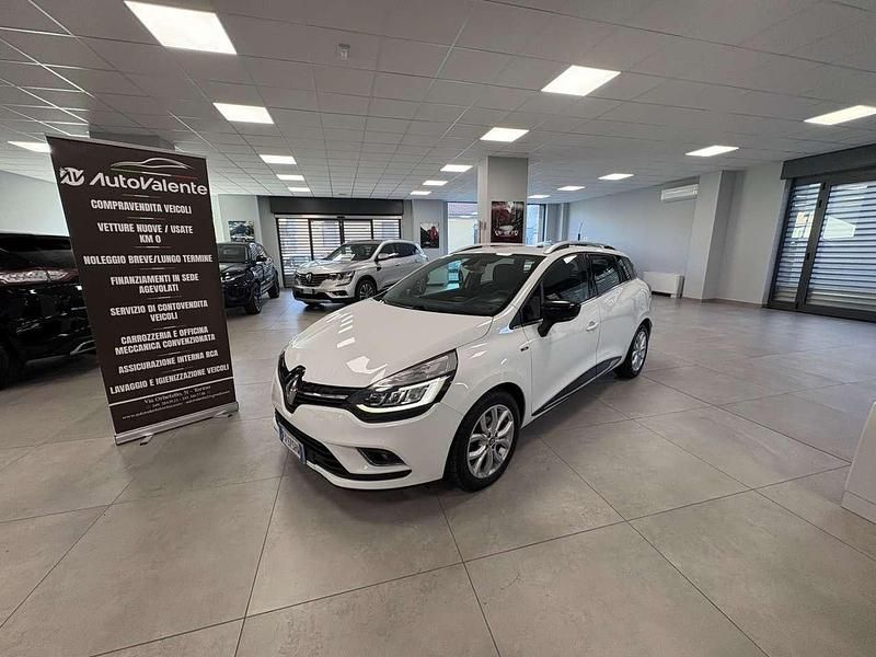 Bianco Usata 2019 Renault Clio GrandTour Life Station wagon | 9700 € (Buon prezzo) - Immagine 1/4
