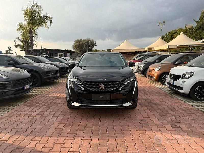 Usata Peugeot 3008 Allure 131 CV (96 kW) 2023 Nero SUV