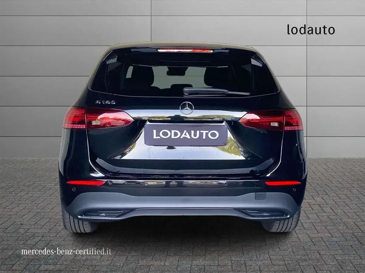 Usata Mercedes B180 Progressive 136 CV (100 kW) 2025 Nero Utilitaria