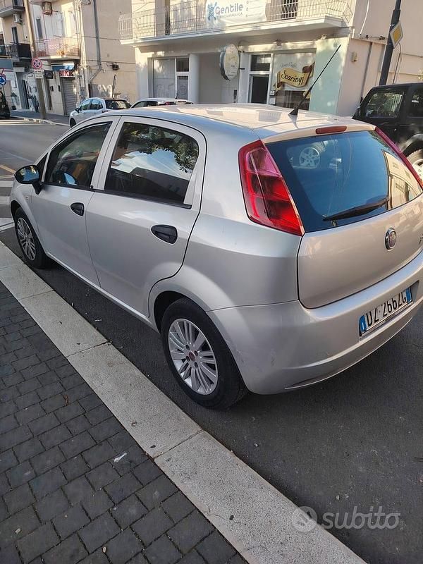 Usata Fiat Grande Punto 2010 Utilitaria