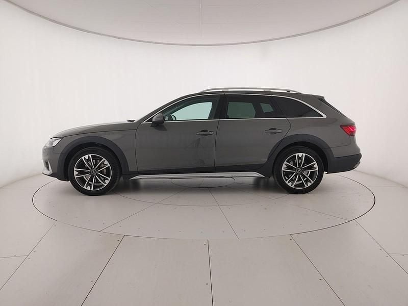 Usata Audi A4 Allroad Business 204 CV (150 kW) 2022 Grigio chronos metallizzato Station wagon