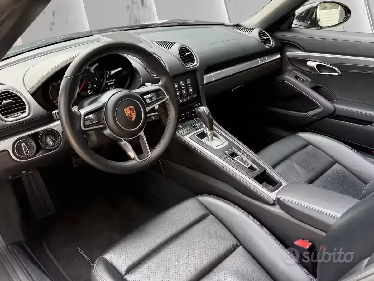Usata Porsche 718 Boxster Sport 300 CV (220 kW) 2019 Nero Cabrio