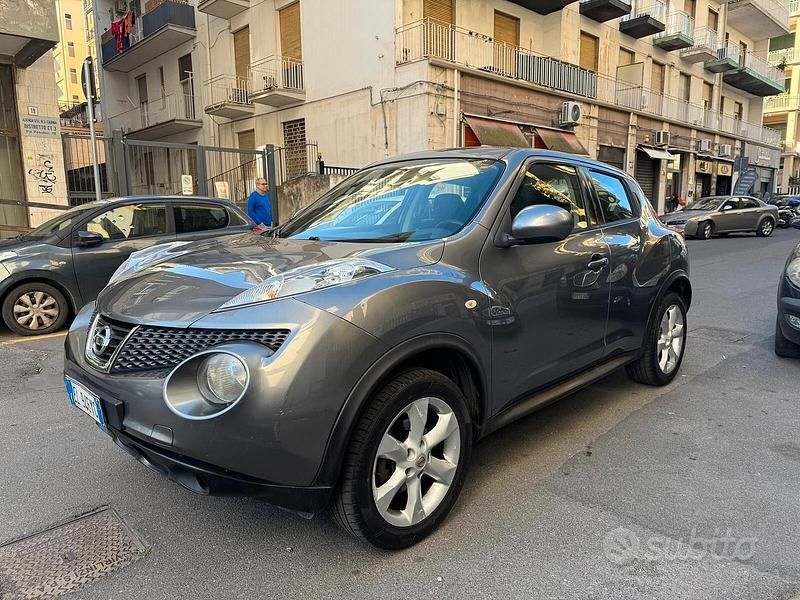 Usata Nissan Juke Acenta 110 CV (80 kW) 2012 Grigio SUV