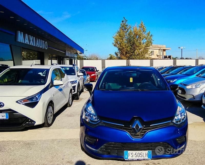 Usata Renault Clio IV 89 CV (65 kW) 2018 Blu Berlina
