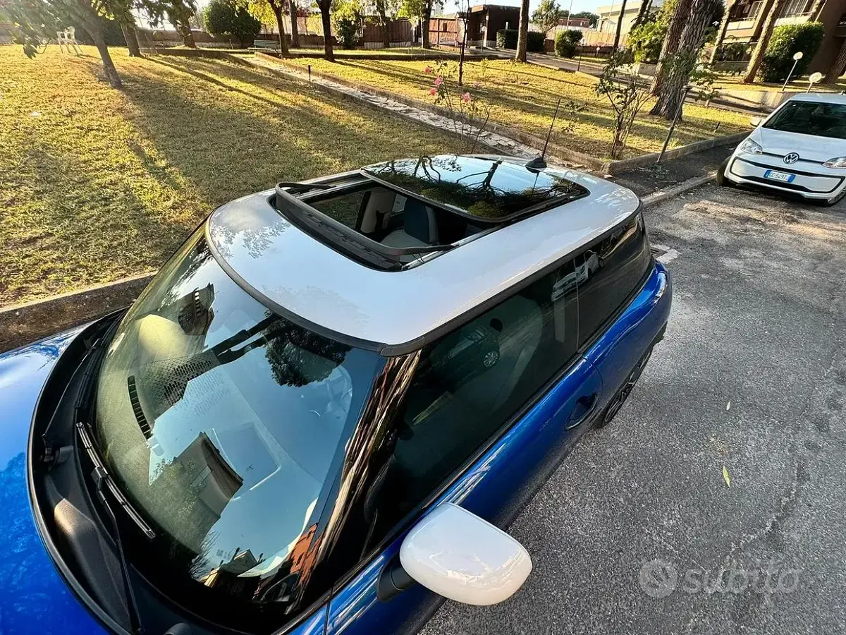 Usata Mini Cooper 156 CV (114 kW) 2024 Blu Utilitaria