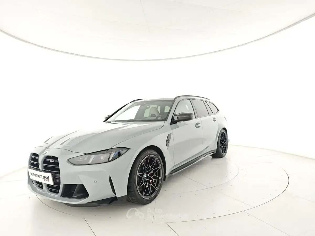 Usata BMW 318 Competition Edition 530 CV (389 kW) 2024 Gray Station wagon