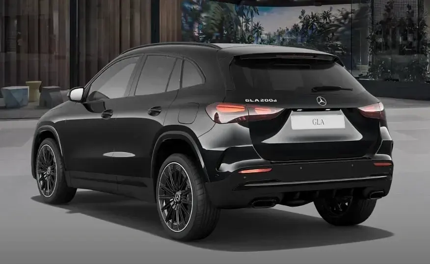 Nuova Mercedes GLA200 AMG line 150 CV (110 kW) 2026 Nero cosmo SUV
