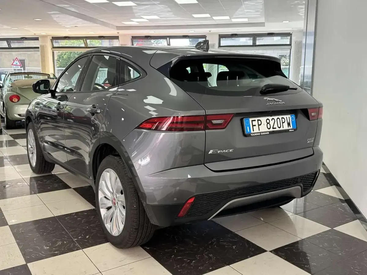 Usata Jaguar E-Pace 150 CV (110 kW) 2018 Grigio SUV