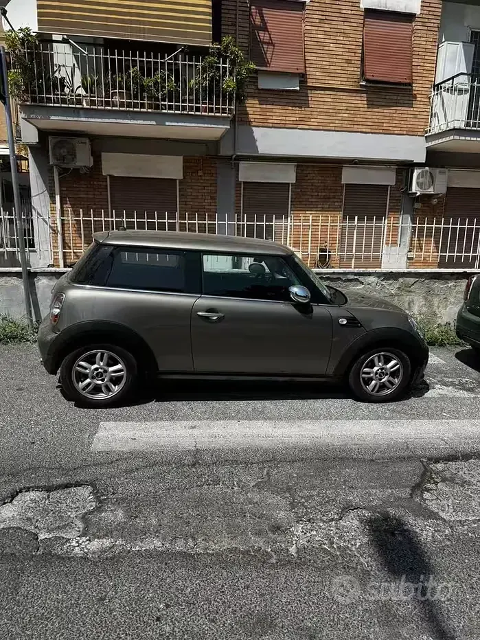 Usata Mini ONE 98 CV (72 kW) 2013 Grigio Utilitaria