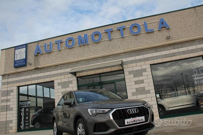Grigio Usata 2022 Audi Q3 Business SUV | 23.900 € (Super prezzo) - Immagine 1/4