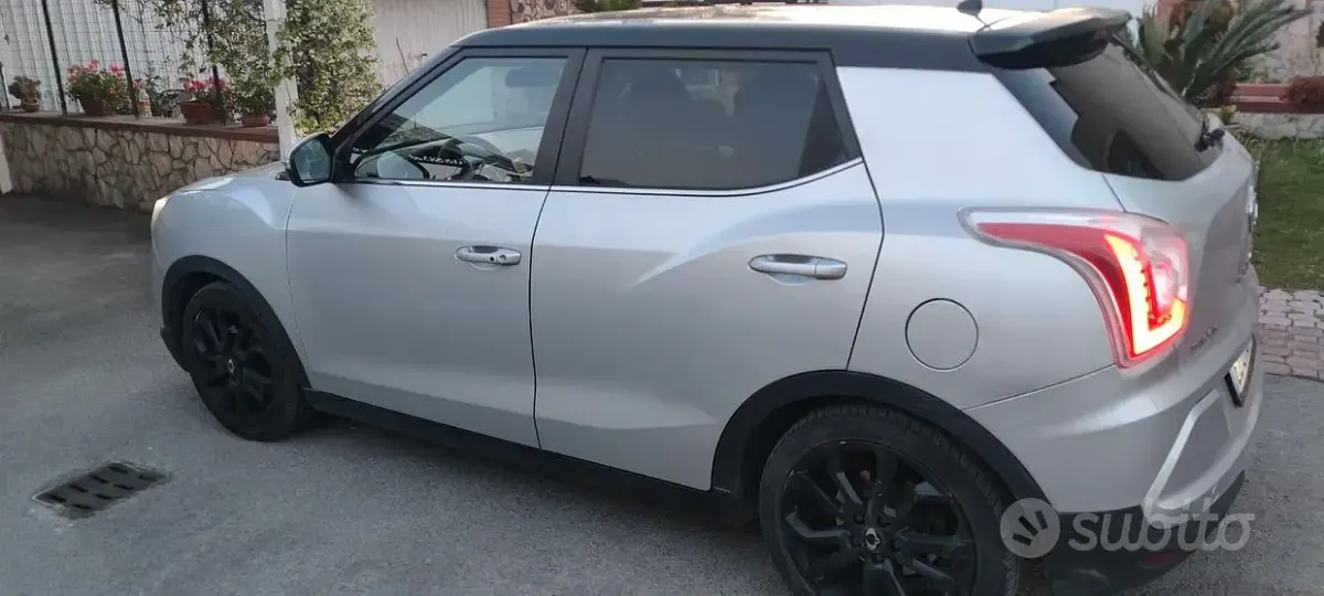 Usata SsangYong Tivoli 128 CV (94 kW) 2015 SUV