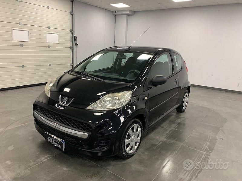Usata Peugeot 107 54 CV (39 kW) 2009 Nero Utilitaria