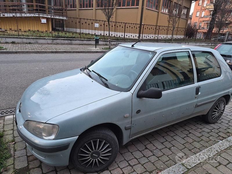 Usata Peugeot 106 60 CV (44 kW) 2003 Utilitaria