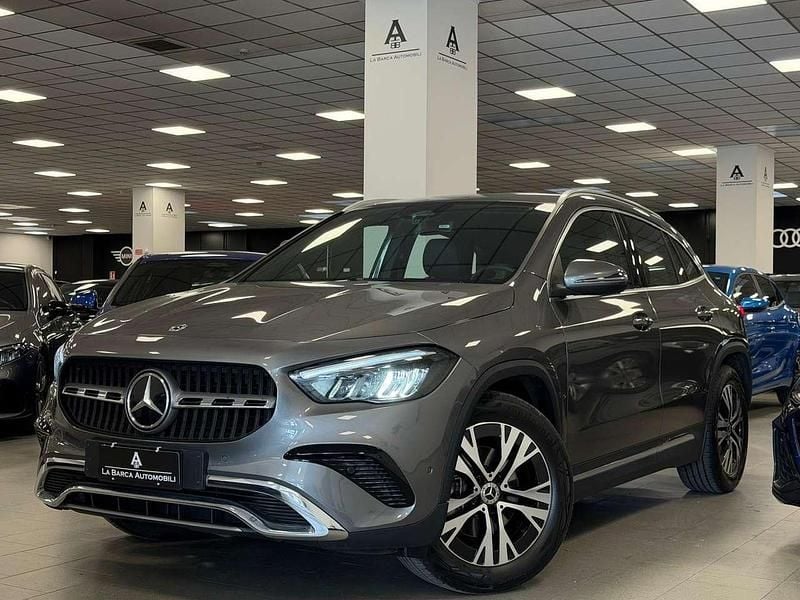 Usata Mercedes GLA200 Advanced 150 CV (110 kW) 2025 Grigio SUV
