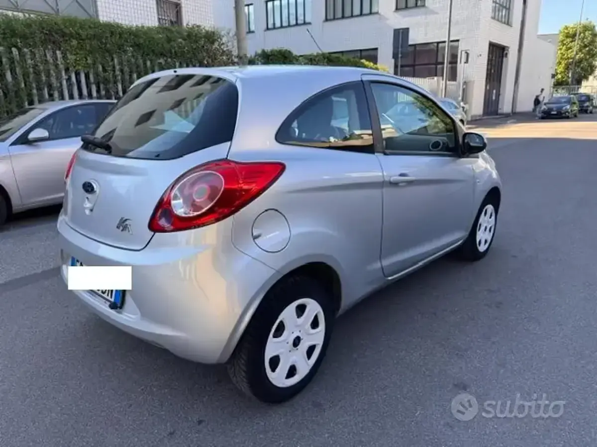 Usata Ford Ka Plus 69 CV (50 kW) 2013 Grigio Utilitaria