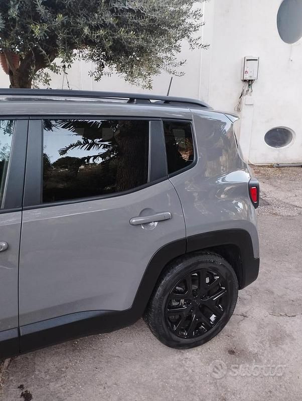 Usata Jeep Renegade Night Eagle 120 CV (88 kW) 2020 Grigio SUV