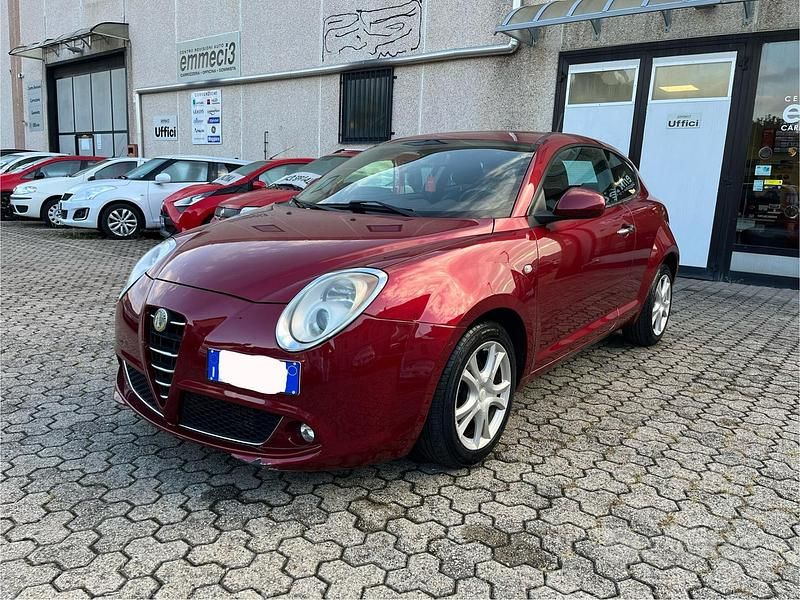 Rosso Usata 2011 Alfa Romeo MiTo Distinctive Due volumi | 3490 € (Buon prezzo) - Immagine 1/4