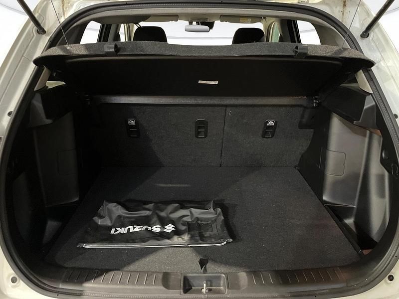 Second-hand Suzuki Vitara Cool 129 CP (94 kW) 2024 Alb SUV