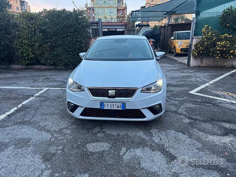 Bianco Usata 2019 Seat Ibiza Tre volumi | 9700 € (Super prezzo) - Immagine 1/4