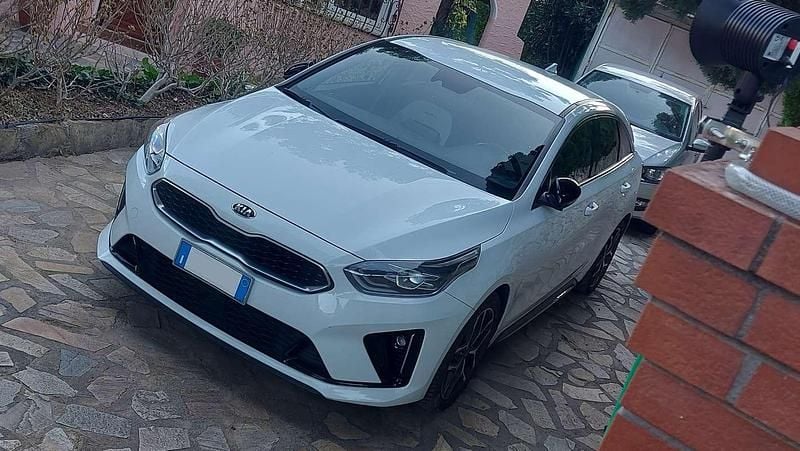 Usata Kia ProCeed GT-Line 136 CV (100 kW) 2019 Bianco Station wagon
