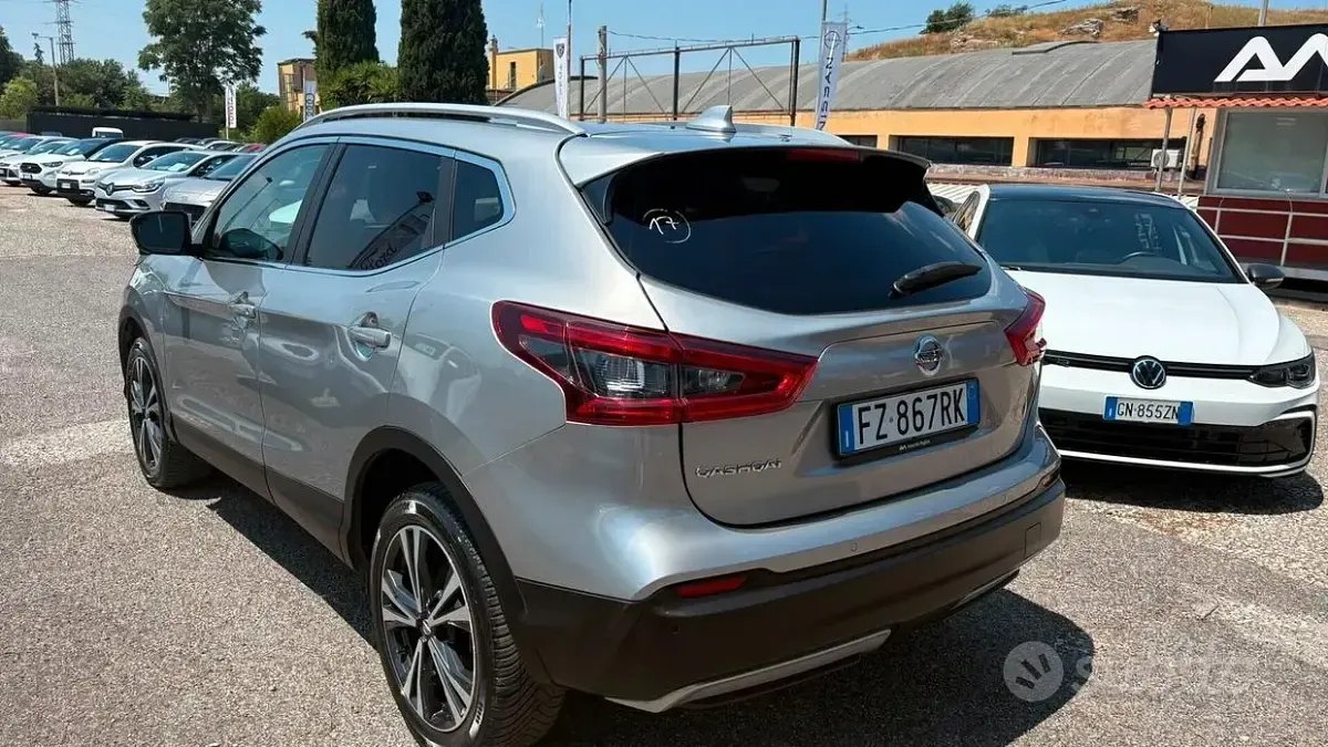Usata Nissan Qashqai Tekna 140 CV (102 kW) 2019 Grigio SUV
