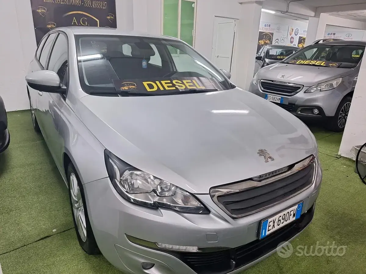 Usata Peugeot 308 Active 92 CV (67 kW) 2014 Grigio Station wagon