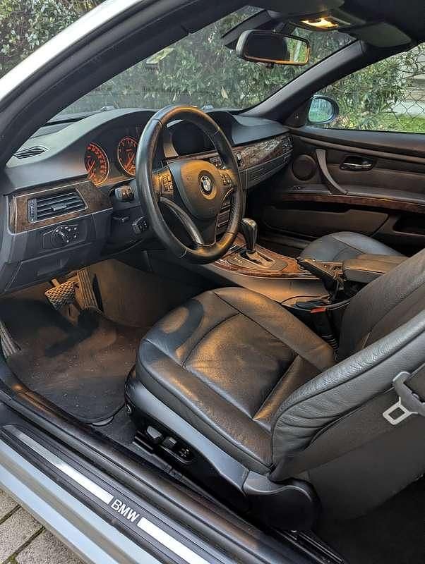 Usata BMW 320 Cabriolet 170 CV (125 kW) 2007 Cabrio