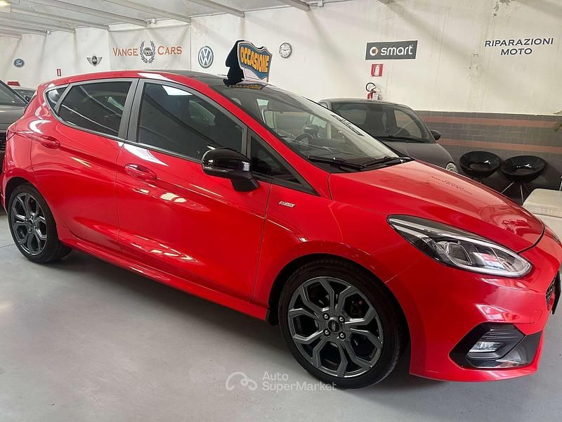 Usata Ford Fiesta ST-Line 86 CV (63 kW) 2018 Rosso Utilitaria
