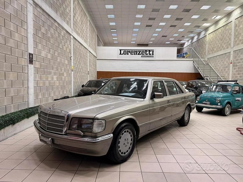 Usata Mercedes S500 245 CV (180 kW) 1987 Giallo Berlina