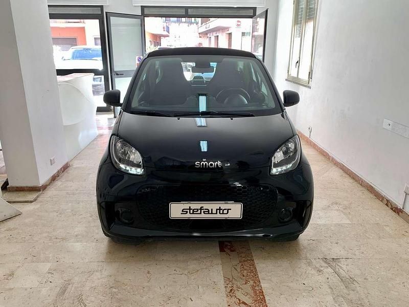 Usata Smart ForTwo Coupé Passion 41 kW (56 CV) 2022 Tridion black Utilitaria