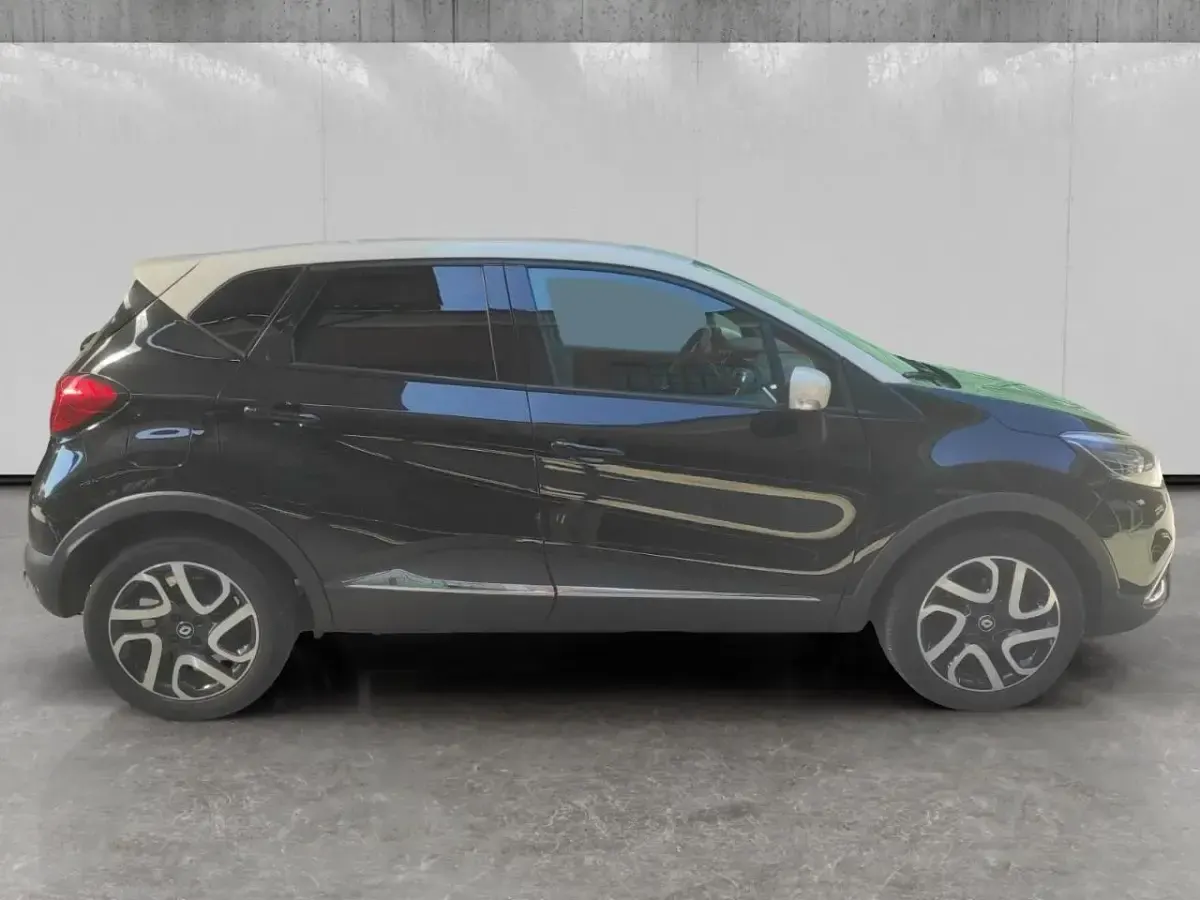 Usata Renault Captur Intens 90 CV (66 kW) 2016 Nero SUV
