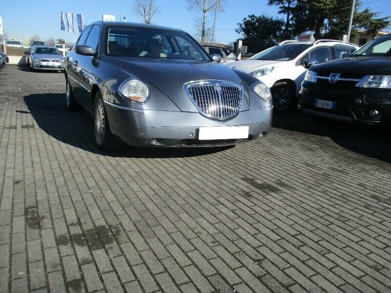 Lancia thesis usate veneto 04 picture