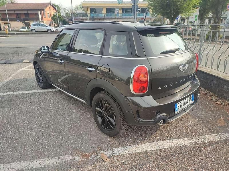 Begagnad Mini Cooper SD Countryman Business 143 HK (105 kW) 2016 Grå SUV