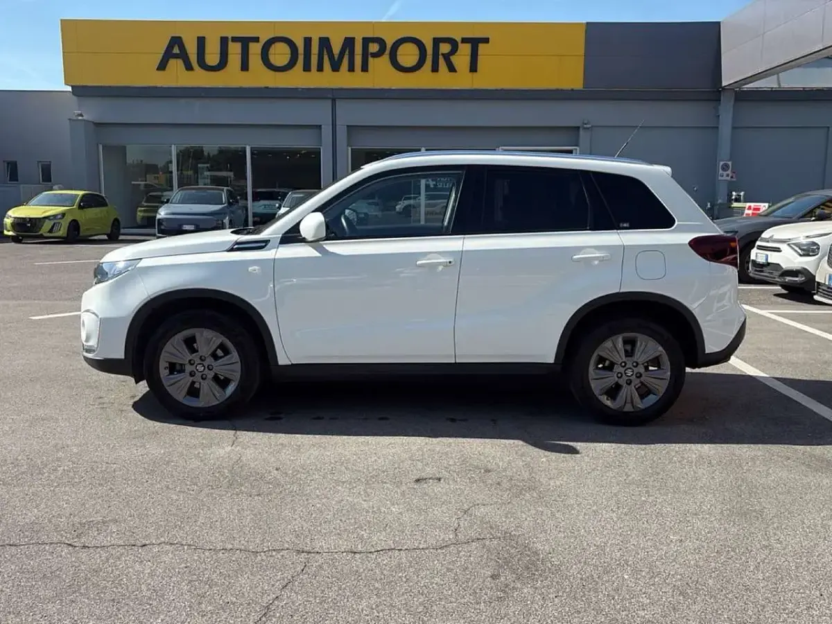 Usata Suzuki Vitara Cool 129 CV (94 kW) 2023 Grigio SUV